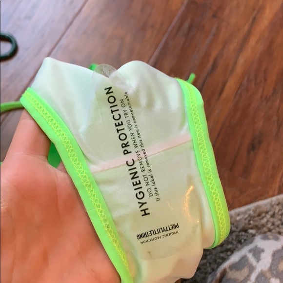 PrettyLittleThing bikini bottom - Picture 4 of 6